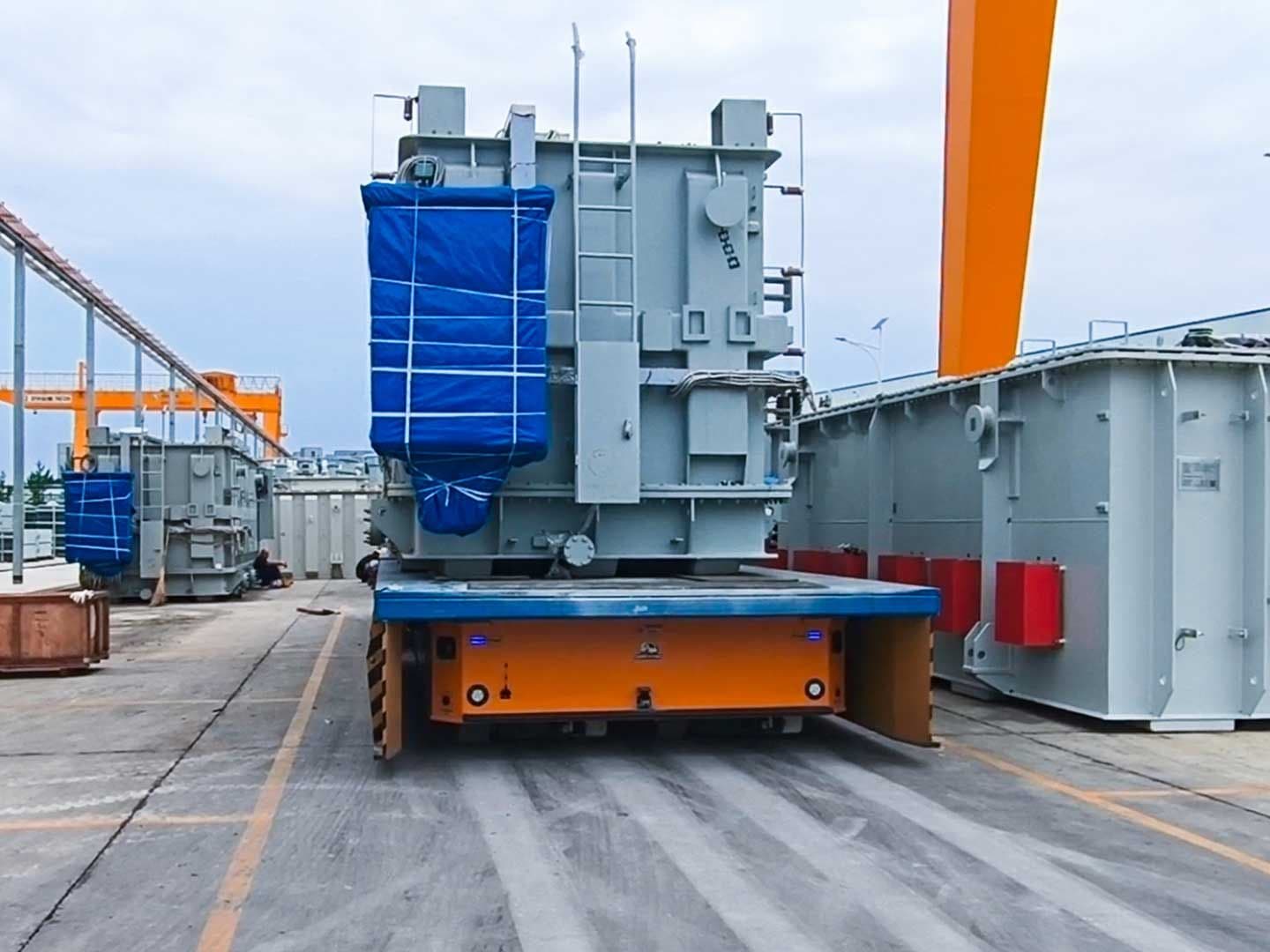 110t Dual-Vehicle Synchronized Heavy-Duty Transport Vehicle for Transformer Transportation-4