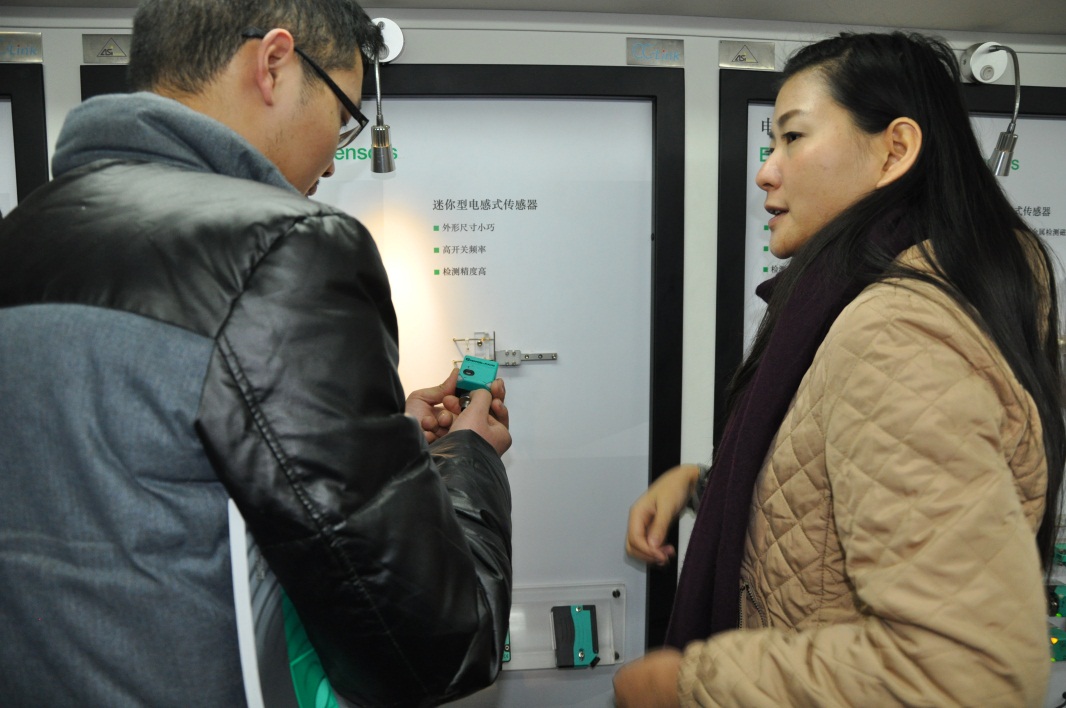 倍加福携多款传感器探访开云(中国)公司-4.jpg