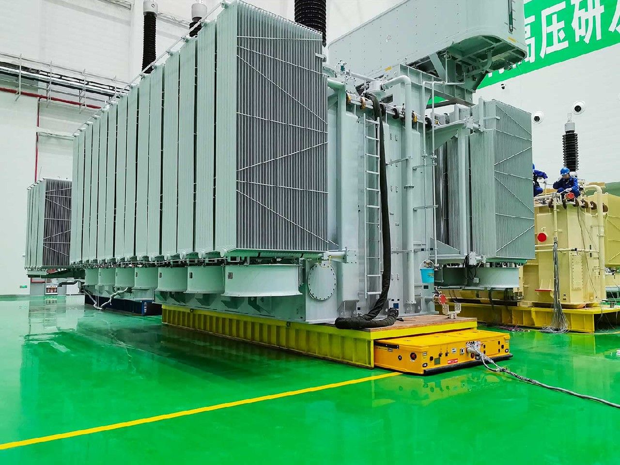 Application of 300-ton Heavy-Duty Transport Vehicle for Transformer Transfer